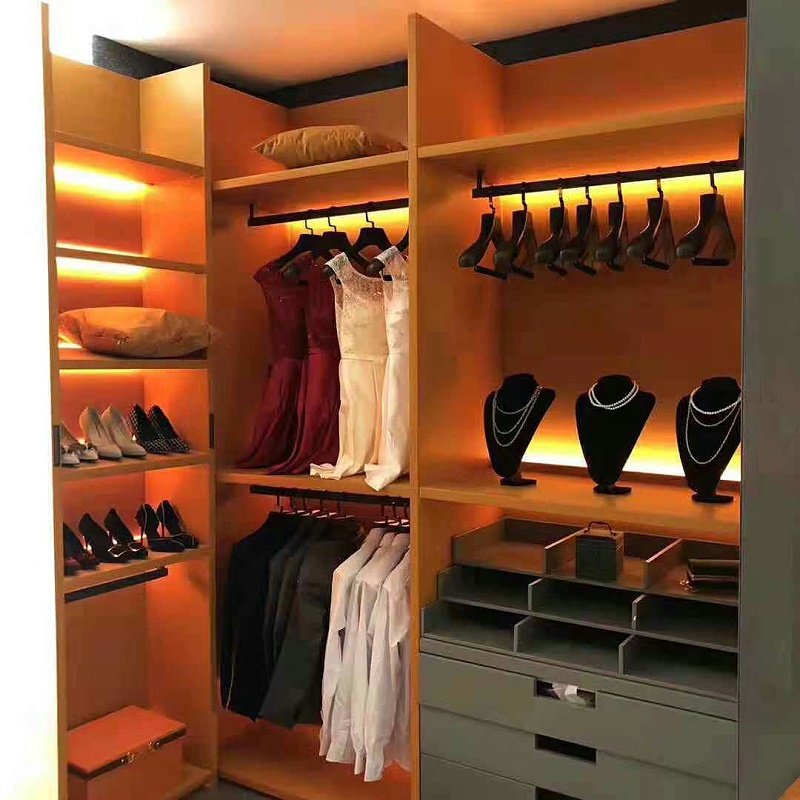 衣柜里用什么衣架好什么值得買