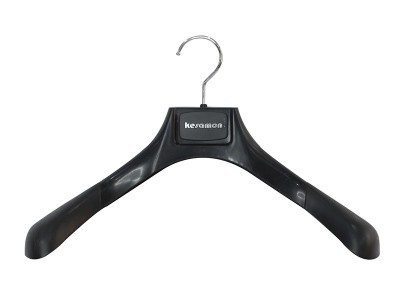 黑色塑料寬肩衣架SL010