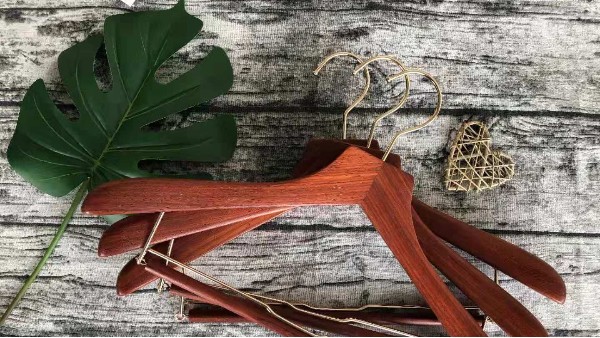 用櫸木生產(chǎn)衣架好嗎