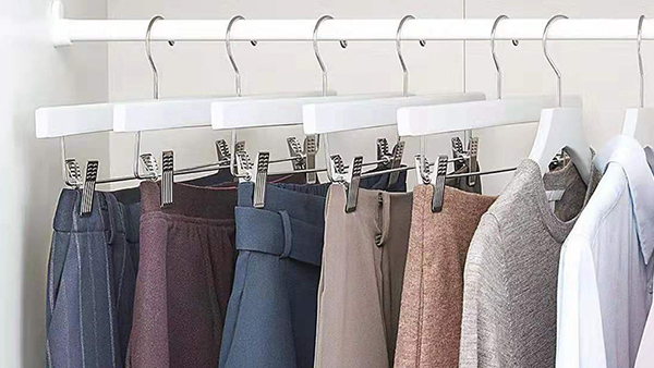 衣柜中的衣架褲架什么牌子好