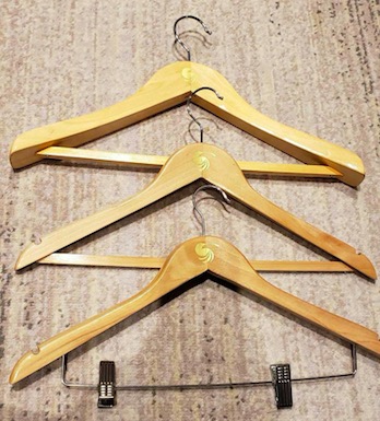 櫸木衣架和荷木衣架哪個(gè)好