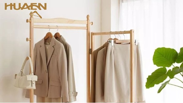 落地式衣帽架具有什么特點(diǎn)？--華恩