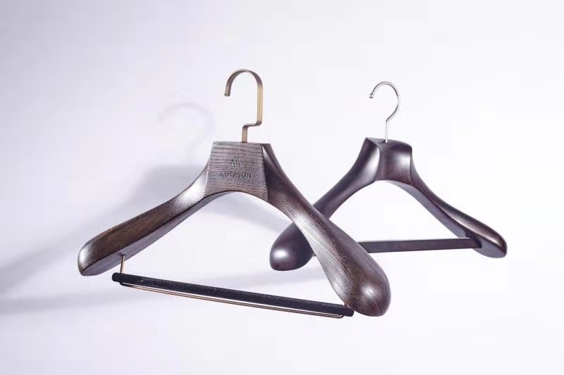 實木衣架會發(fā)霉嗎