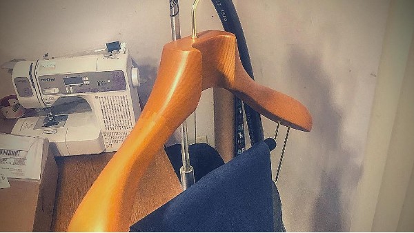 白樺實(shí)木衣架