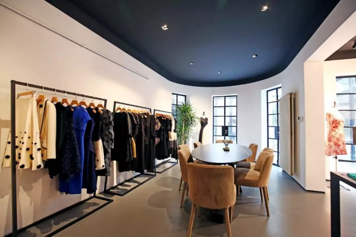 品牌女裝用什么衣架比較好