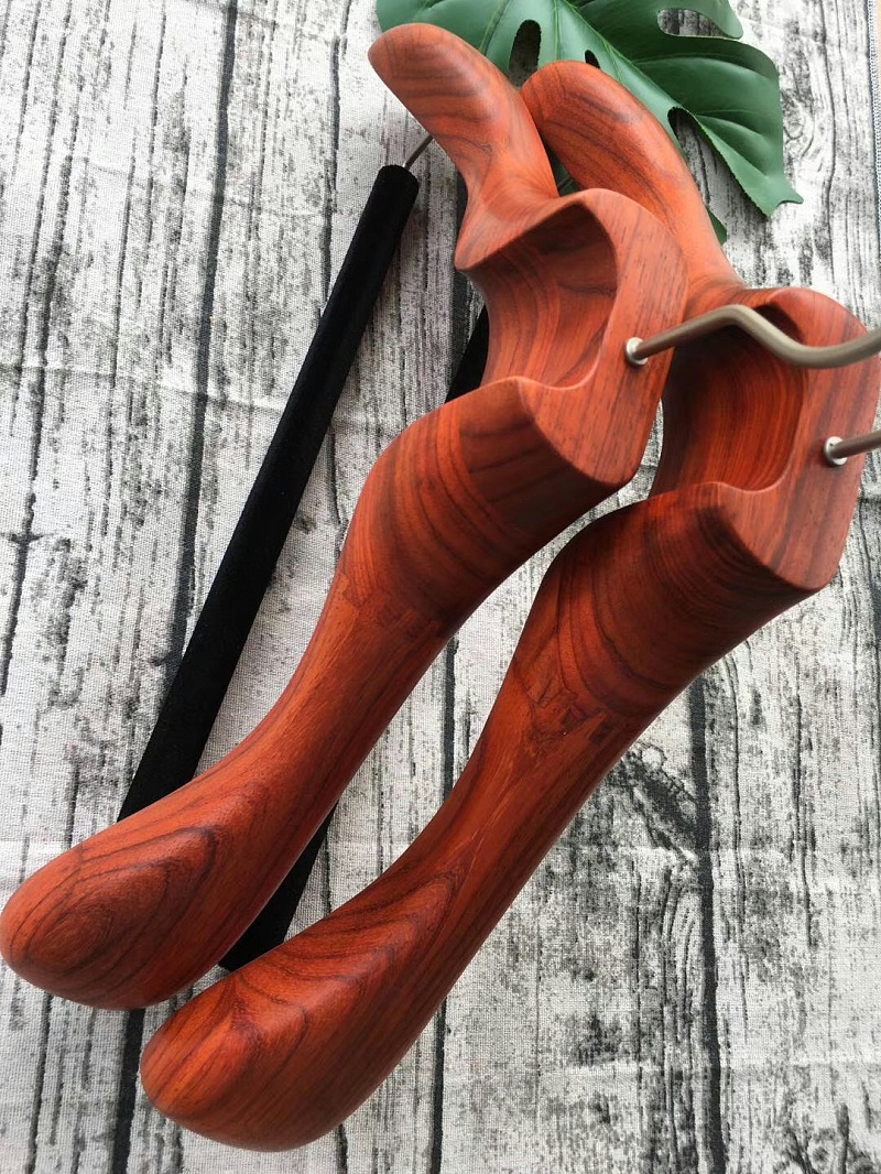 實(shí)木衣架材質(zhì)—認(rèn)識實(shí)木衣架【華恩】