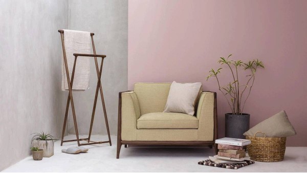 落地衣帽架掛衣架應(yīng)該具備哪些使用特點(diǎn)？--華恩