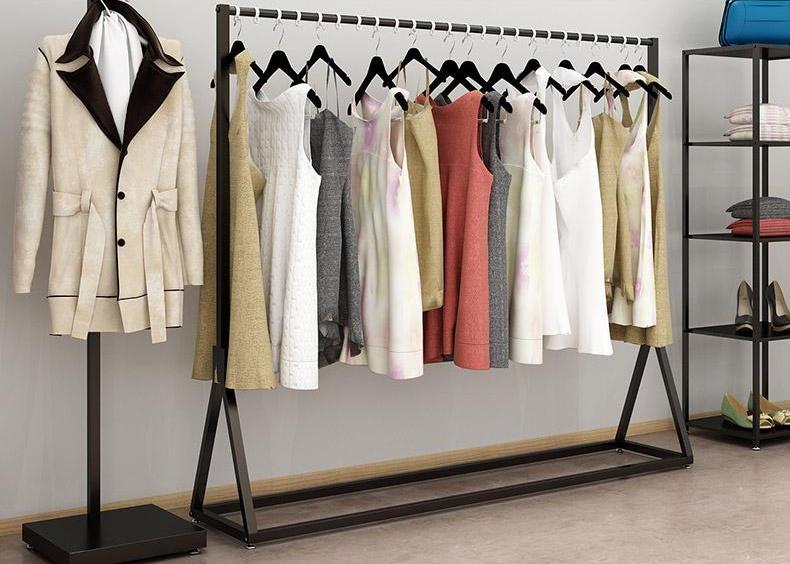 女裝衣架木頭好還是塑料好