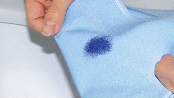 白色衣服被木衣架染色，你中招了嗎？--華恩衣架