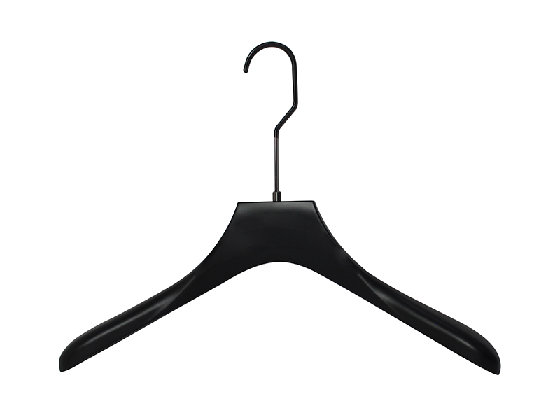 黑色扁鉤塑料衣架SL025