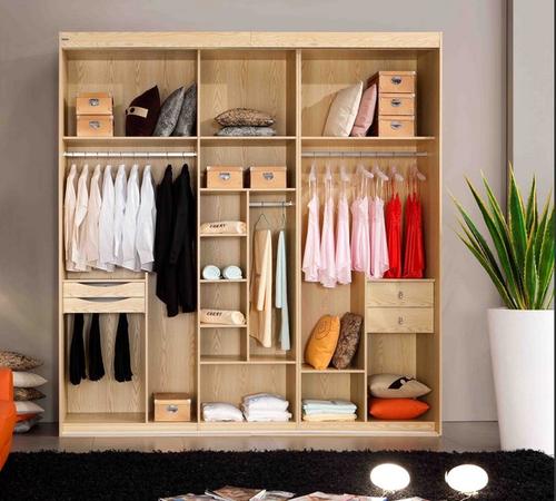 衣柜隔板實(shí)用還是掛衣架實(shí)用