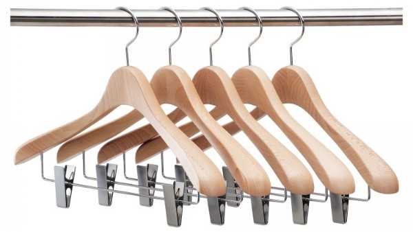 讓博君一肖這對cp給大家講講實木衣架買什么材質(zhì)的好【華恩】