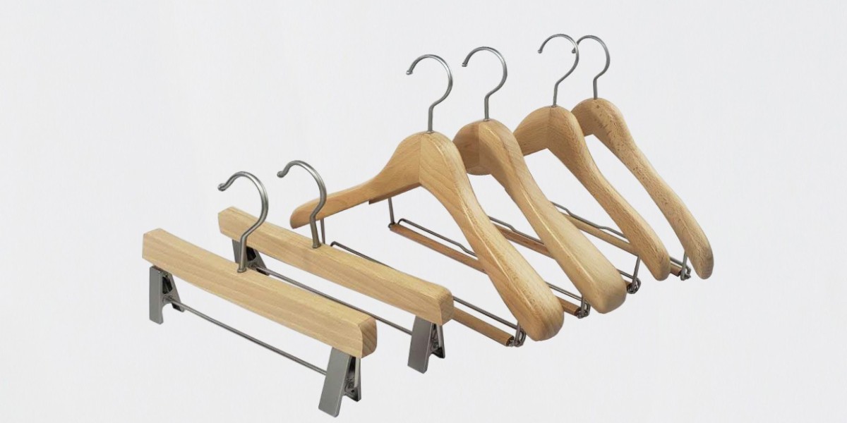 生產(chǎn)實木衣架廠家直銷