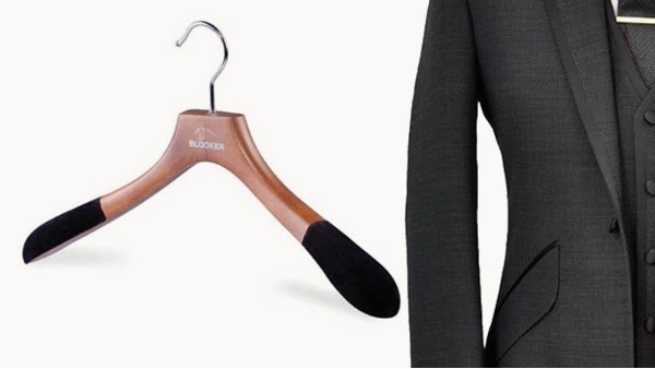 防滑實木衣架的生產(chǎn)廠家