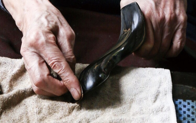 實(shí)木衣架定制【華恩】認(rèn)真做好每一樣