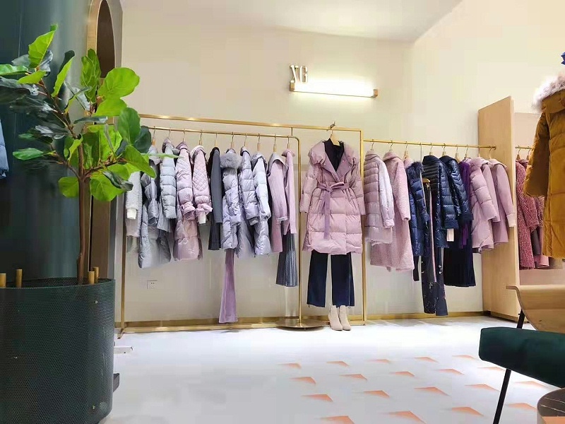 服裝店木衣架多厚好用