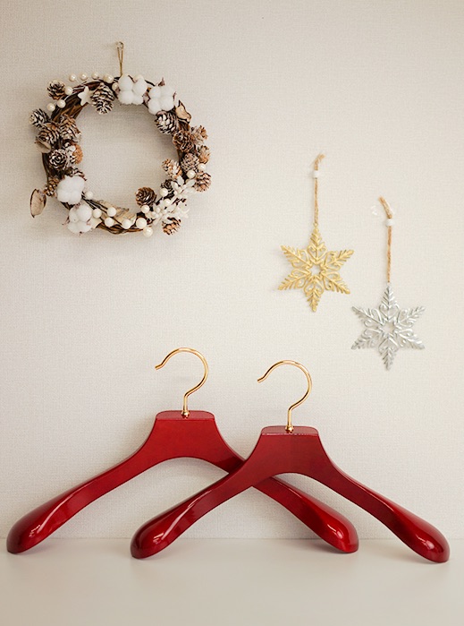 實木衣架含甲醛嗎？實木衣架含甲醛怎么去除？【華恩】