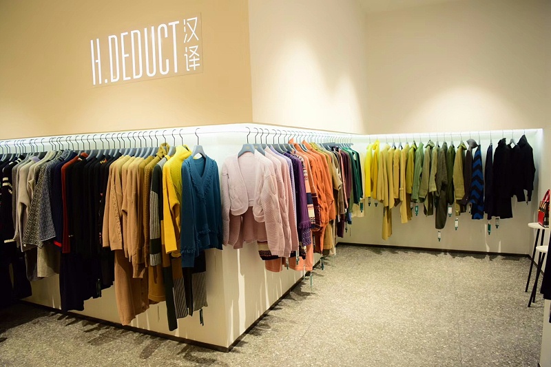 衣服掛什么樣的好