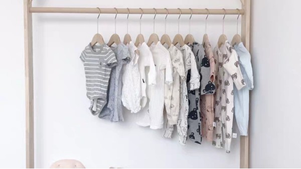 木質(zhì)兒童衣架