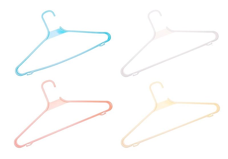 塑料衣架和實(shí)木衣架哪個(gè)好