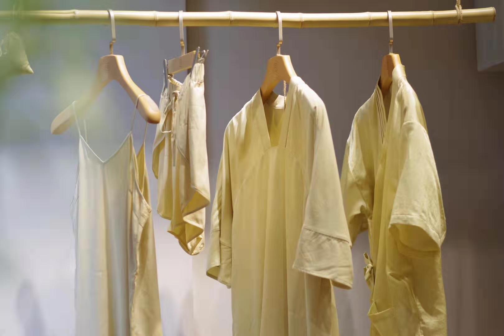 被單怎么用褲架掛