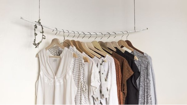 服裝店衣架批發(fā)