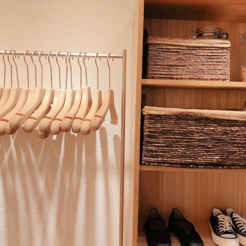 實木衣架好嘛？【華恩】