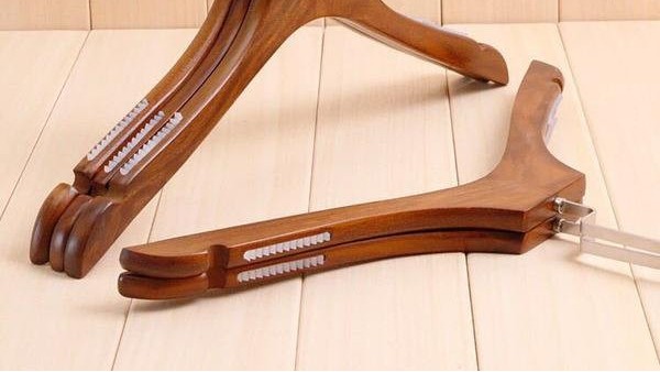 實(shí)木衣架廠家