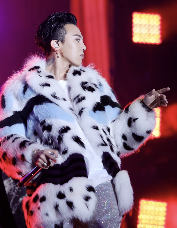 實木衣架可以掛貂皮嗎【華恩】