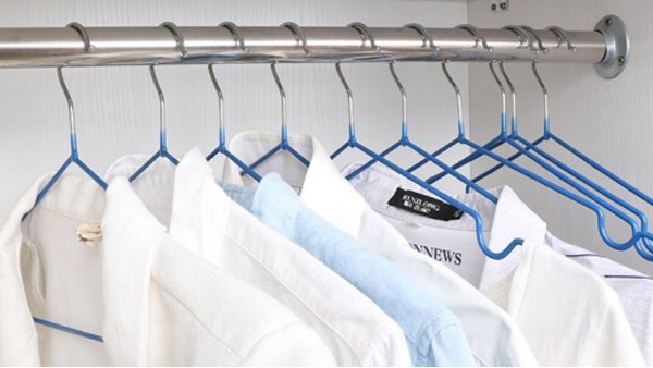 臥室衣柜掛衣架