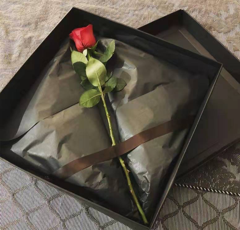 實(shí)木衣架送禮好不好