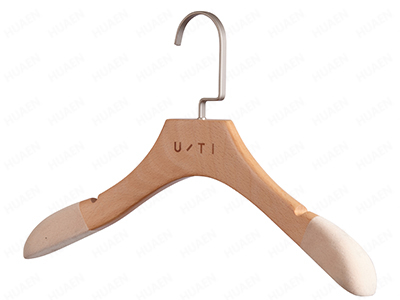 衣柜里無痕衣架的區(qū)別