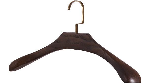 實(shí)木衣架油漆味，三招解決你的煩惱【華恩】