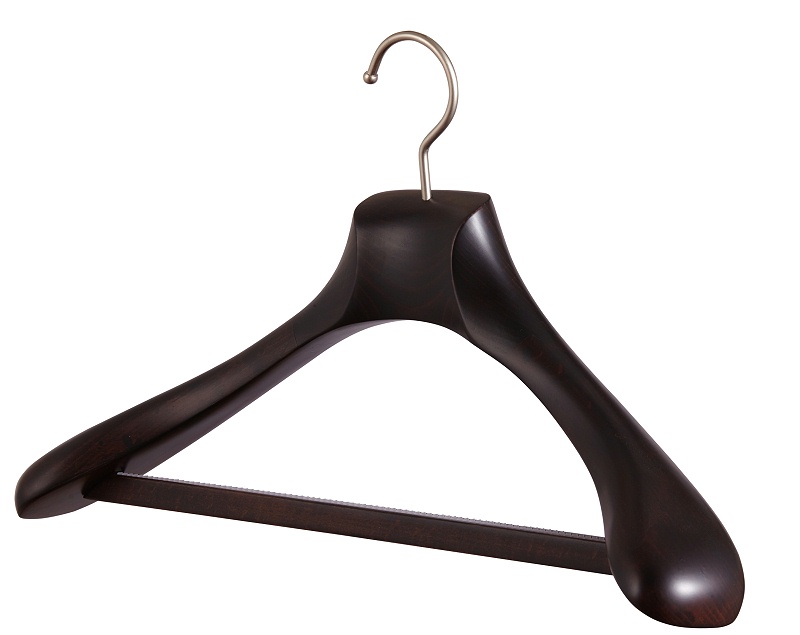 實木衣架含甲醛嗎？實木衣架含甲醛怎么去除？【華恩】